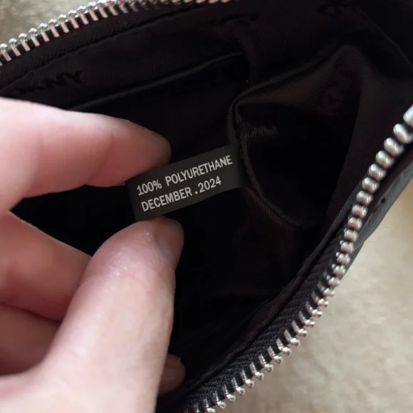 Brand New DKNY Black Lizzy Top Zip Crossbody Bag Chain Quilted Stitch Purse - Picture 14 of 15